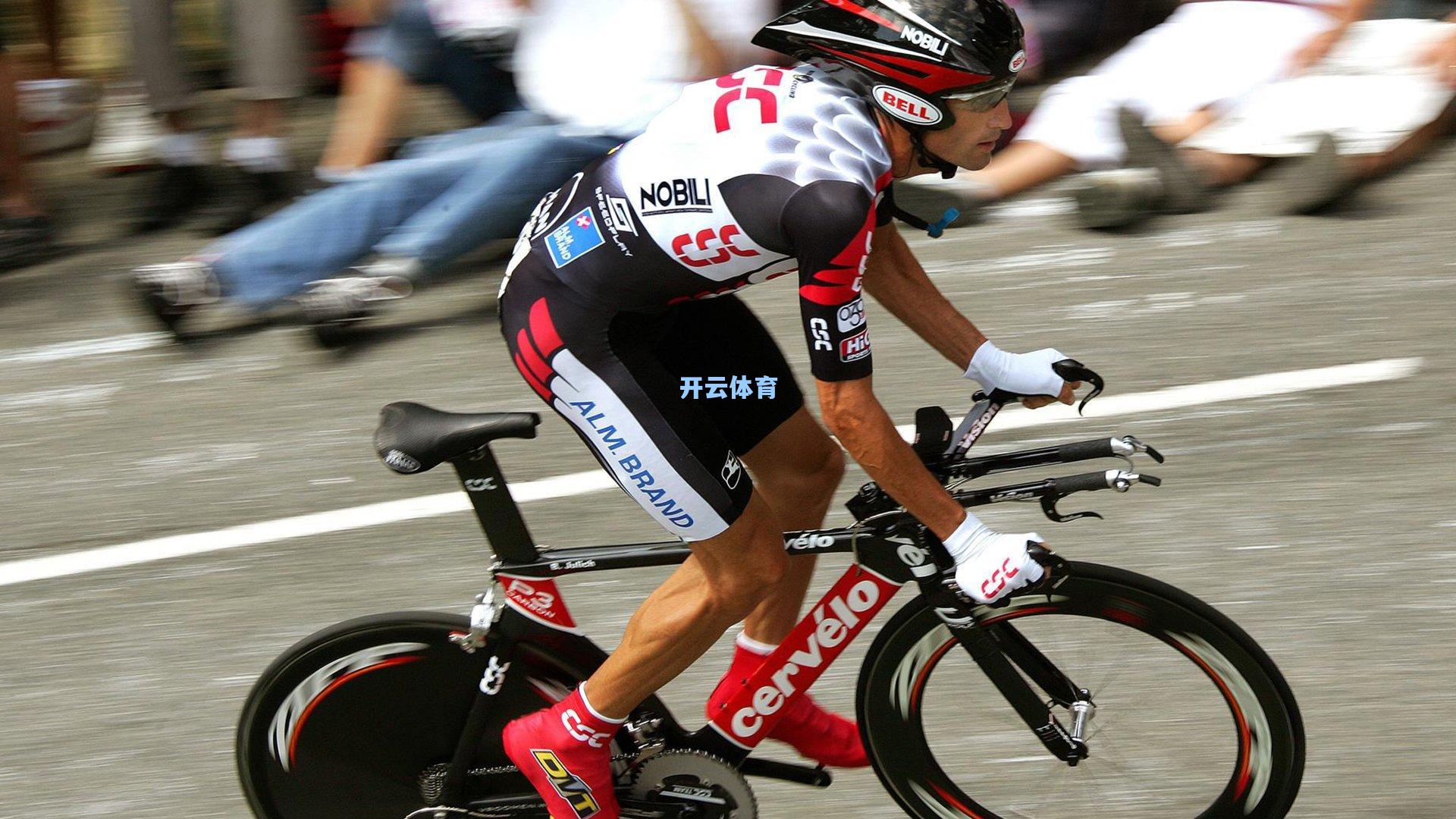 当传奇成为日常,乔丹如何让篮球看起来简单到失真