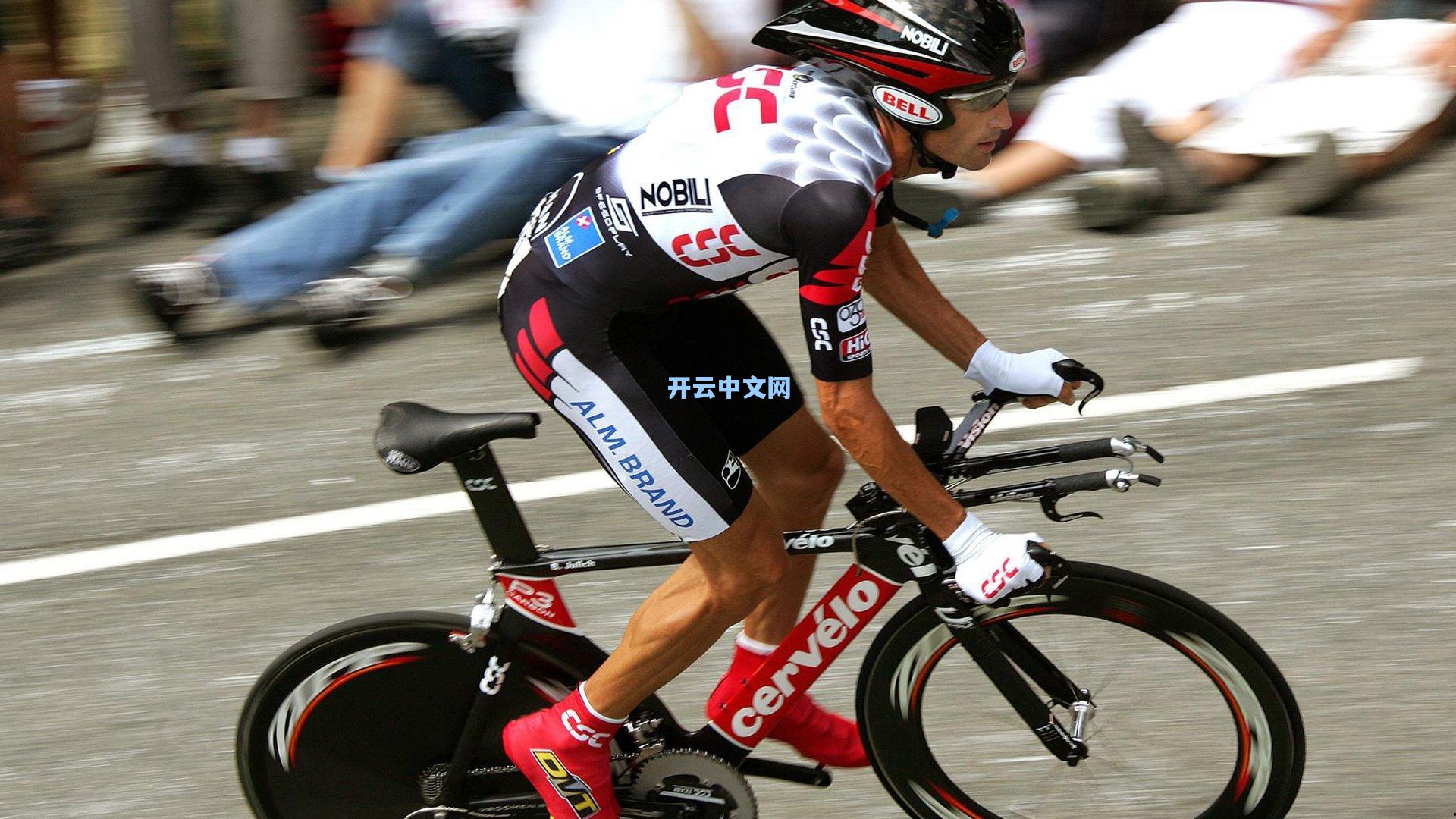 红军迷失城市森林 诺丁汉主场三球震撼英超